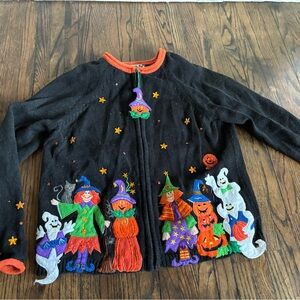 Vintage Tiara Halloween Sweater with Colorful Embroidery